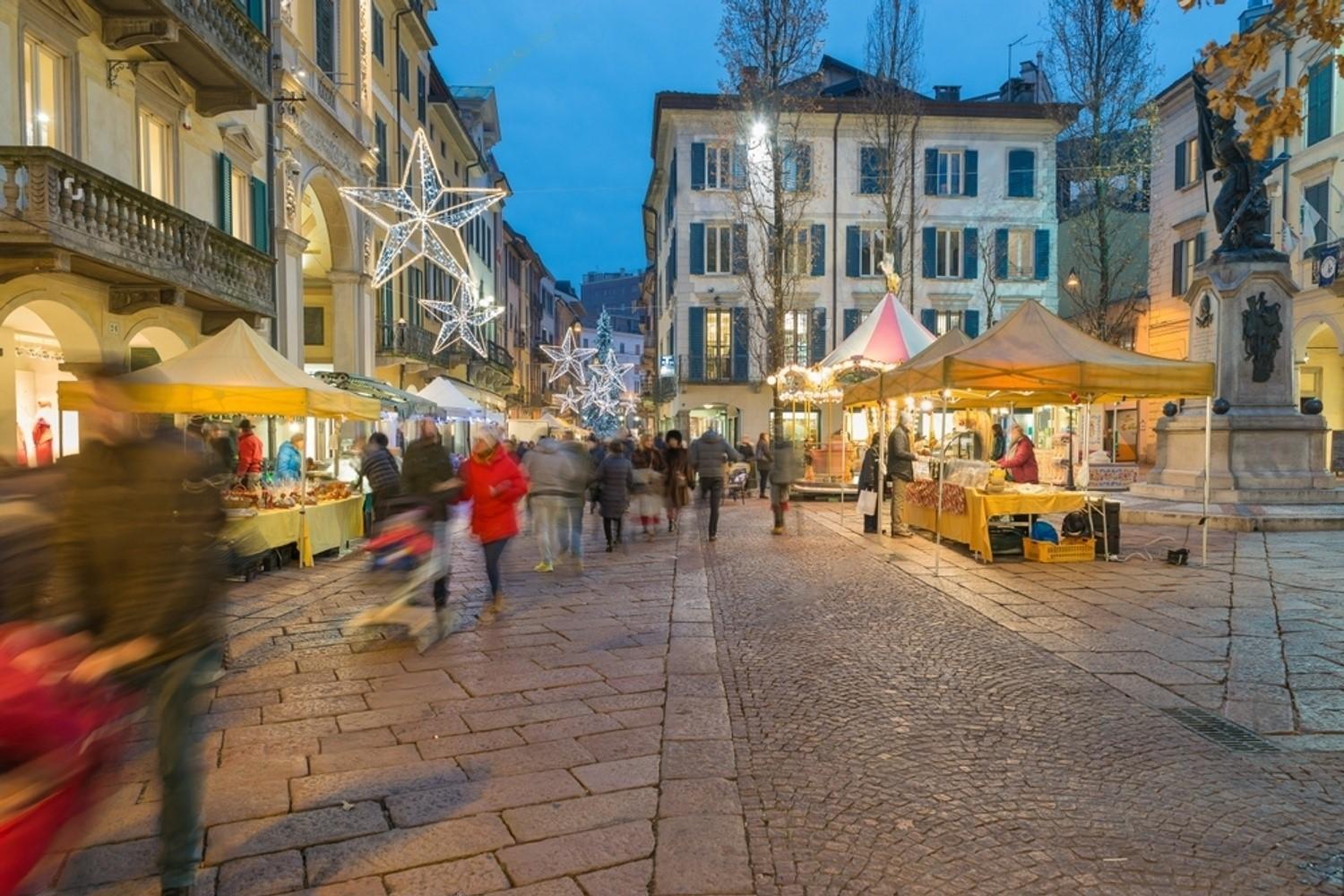 La Terrazza - Very Quiet - Free Park - 3 Min From Varese Center And Lake - Air Conditioning - Cycling Friendly Exterior photo